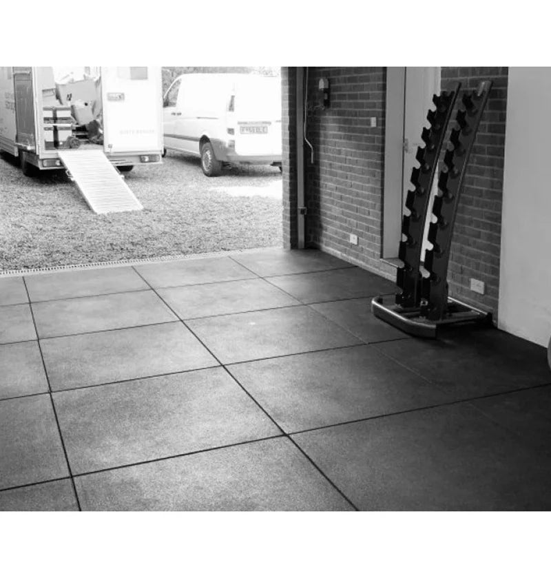 Amoeba Top 4 Side Interlock Stable Mat 6ft x 4ft x 14mm | Heavy Duty Rubber Horse Stable Mat