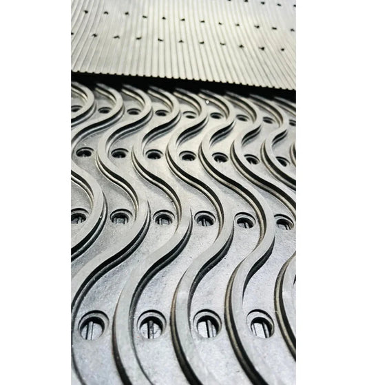Anti- fatigue Heavy Duty Rubber Wave nonslip workplace mat 90cm x 150cm x 12.5mm
